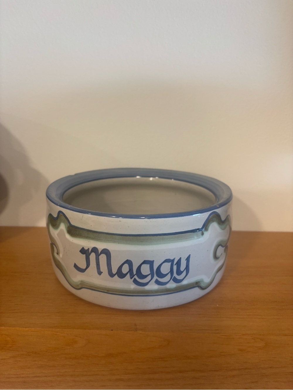 Louisville Stoneware Maggie Irish Lady Dog Bowl Kentucky Pottery